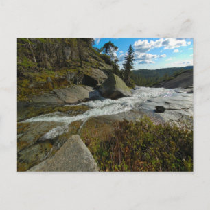 Fluss Off A Cliff Postkarte