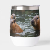 "Fluss Serenity: Capybaras schwimmen im Fluss" (Links)