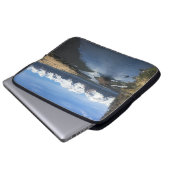 Fluss- und Bergblick - Laptop-Sieb Laptopschutzhülle (Vorne Knopf)