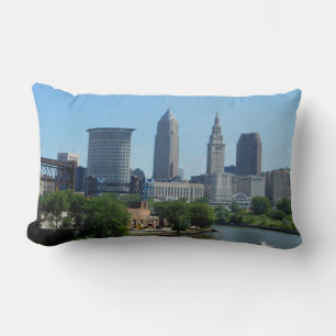 Fluss View Cleveland Ohio Pillow Lendenkissen