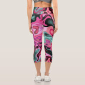 Flüssige Oberfläche 5 Capri Leggings (Rückseite)