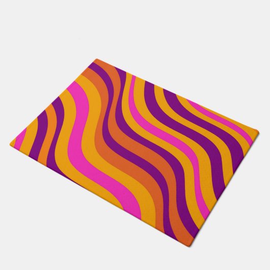 Flüssiger fließender Groovy Streifen Y2K Muster Fußmatte (Schrägansicht)