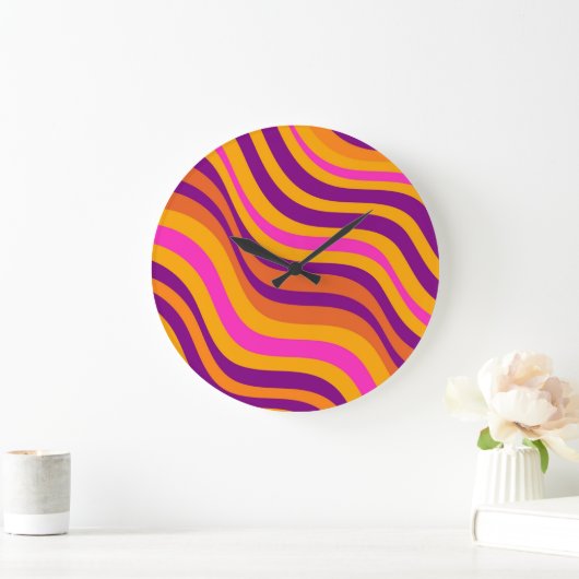 Flüssiger fließender Groovy Streifen Y2K Muster Große Wanduhr (Zuhause)