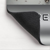 Flüssiges Metall tropft über silberne Chromoberflä Mousepad (Ecke)