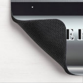 Flüssiges Metall tropft über silberne Chromoberflä Mousepad (Ecke)
