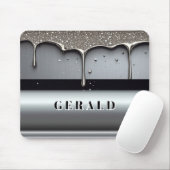 Flüssiges Metall tropft über silberne Chromoberflä Mousepad (Mit Mouse)