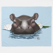 Flusspferd Weiße Lotusblüte Blau Fleecedecke (Vorderseite (Horizontal))