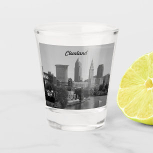 Flussufer-Ansicht BW Cleveland Schnapsglas