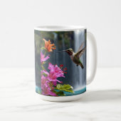 "Flüstern der Natur: Kolibri, Wasserfall Kaffeetasse (VorderseiteRechts)