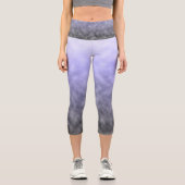 Flüstern in der Dämmerung Capri Leggings (Vorderseite)