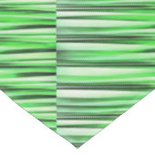Flüsterndes grünes Gras Tischdecke (Schrägansicht)