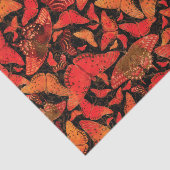 Flutterby Fall-Schmetterlinge auf Schwarzem Seidenpapier (Ausschnitt)