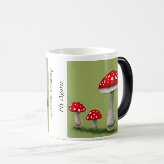 Fly Agaric-Tasse Verwandlungstasse (VorderseiteRechts)