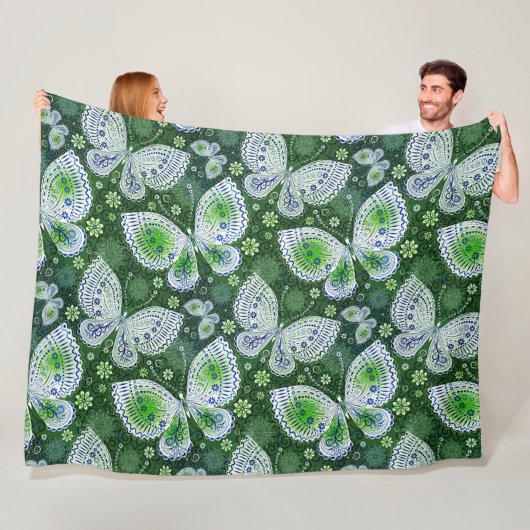 Fly Away Paisley Butterfly Print Green Fleecedecke (Beispiel)