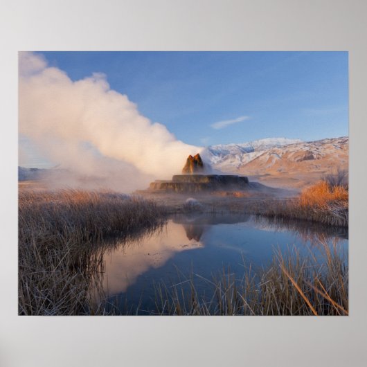Fly Geyser mit schneebedeckter Granite Range Poster (Vorne)