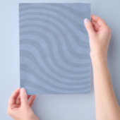 Flyer mit hellblauen Streifen für Ihren Text (Hand)