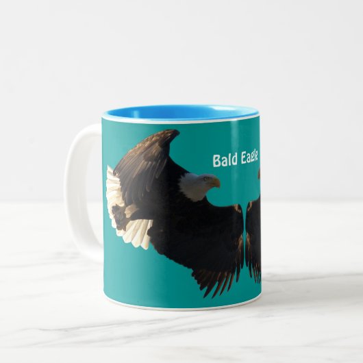 Flying Bald Eagle Wildlife Supporter Tasse (Vorderseite Links)