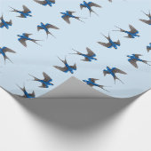 Flying Barn Swallow Bird Muster Geschenkpapier (Ecke)