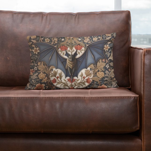 Flying Bat - Modern William Morris Floral Dekokissen (Von Creator hochgeladen)