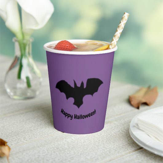 Flying Bat on Purple Pappbecher (In Situ)