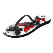 Flying Black and Red Morpho Butterfliegen Badesandalen (Schrägansicht)