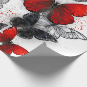 Flying Black and Red Morpho Butterfliegen Geschenkpapier (Ecke)