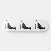 Flying Black Cap-Taube Skateboard (Horizontal)