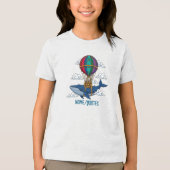 Flying Blue Whale with Hot Air Balloon Tri-Blend Shirt (Vorderseite)