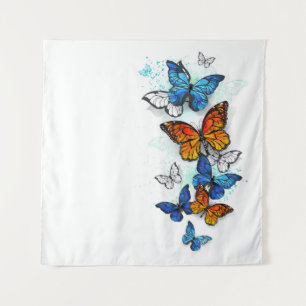 Flying Butterflies Morpho und Monarch Wandteppich