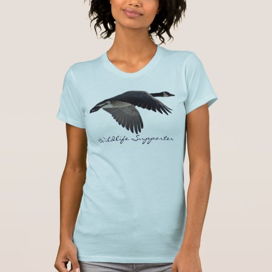 Flying Canada Goose Wildlife Supporter T - Shirt (Vorderseite)