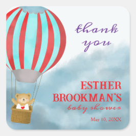 Flying Cute Cub in a Hot Air Balloon Baby Shower Quadratischer Aufkleber