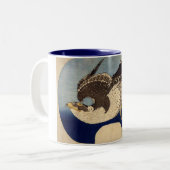 Flying Falcon Zweifarbige Tasse (Vorderseite Links)