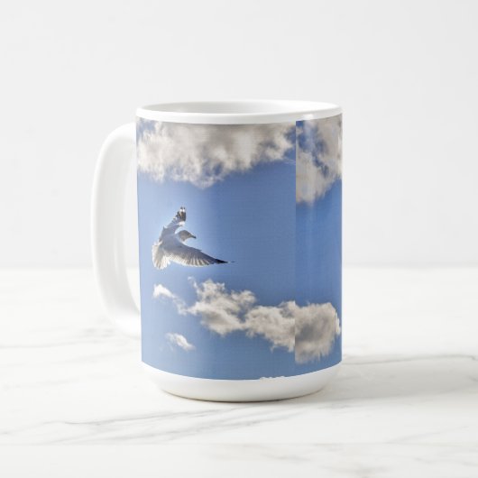 Flying Gull & Clouds Wildlife Birdlover Geschenk Kaffeetasse (Vorderseite Links)