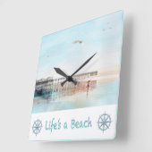 Flying High at Low Tide Quadratische Wanduhr (Winkel)