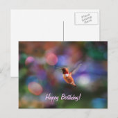 Flying Hummingbird und farbenfroher Hintergrund Postkarte (Vorne/Hinten)