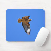 Flying Juvenile Red-Tail Hawk Wildlife Mousepad (Mit Mouse)