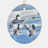 Flying Mallard Ducks Wildlife Gift Keramikornament (Links)