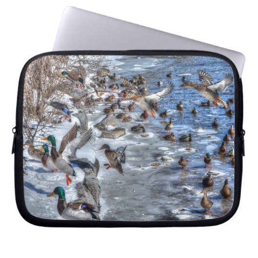 Flying Mallard Ducks Wildlife Gift Laptopschutzhülle (Vorderseite)