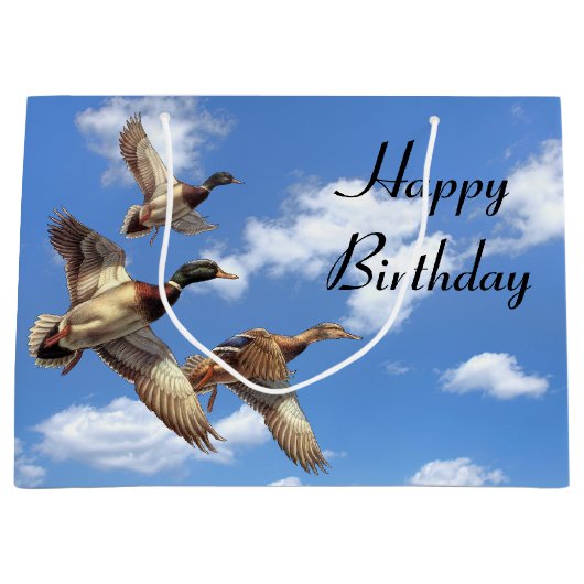 Flying Mallard Encks with Clouds for Birthday Große Geschenktüte (Vorderseite)