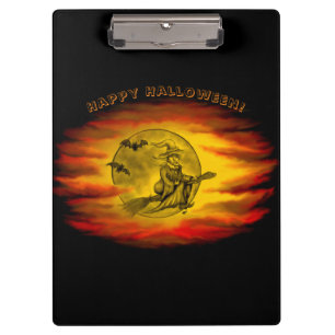 Flying mit schwarzer Katze , halloween night Klemmbrett