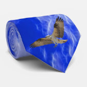 Flying Osprey & Fraktal Clouds Wildlife Krawatte (Gerollt)