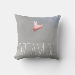 Flying Pig Dream Big Kissen