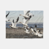 Flying Snow Gese Fleecedecke (Vorderseite (Horizontal))