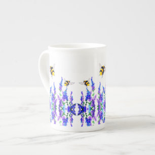 Flying Spring Bees Bone China Tasse