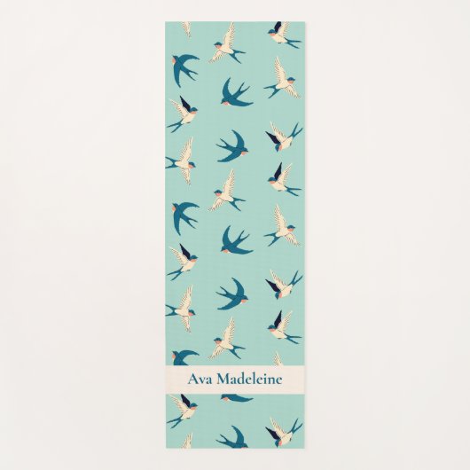 Flying Swallow Aqua Blue Individuelle Name Yogamatte (Vorderseite)