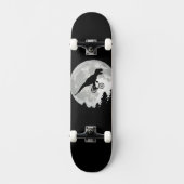 Flying T-Rex im Night Sky Pop Culture Skateboard (Vorderseite)