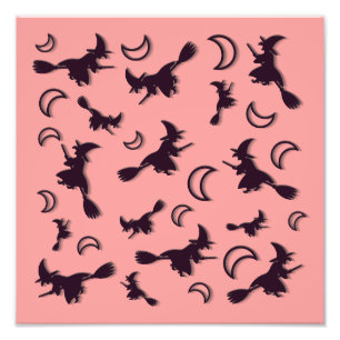 Flying witter zwischen Halbmond zu Halloween-Nacht Fotodruck