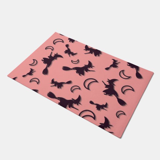Flying witter zwischen Halbmond zu Halloween-Nacht Fußmatte (Schrägansicht)