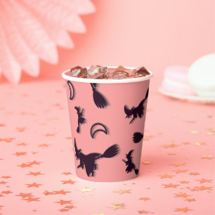 Flying witter zwischen Halbmond zu Halloween-Nacht Pappbecher