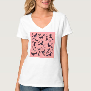 Flying witter zwischen Halbmond zu Halloween-Nacht T-Shirt